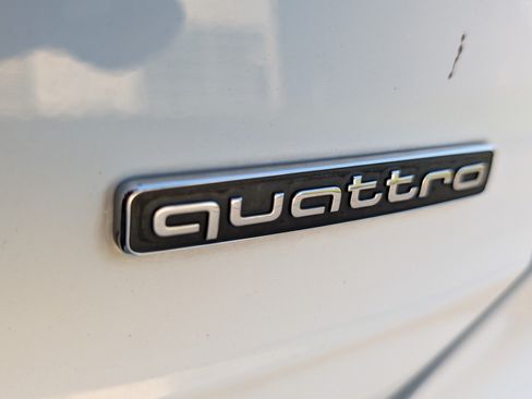 Used 2022 Audi Q3 2.0T Premium AWD/4WD image 12