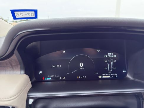 Used 2022 Lincoln Nautilus Reserve w/ Equipment Group 201A image 21