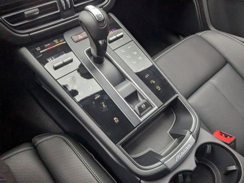 Used 2026 Porsche Macan S AWD/4WD image 21