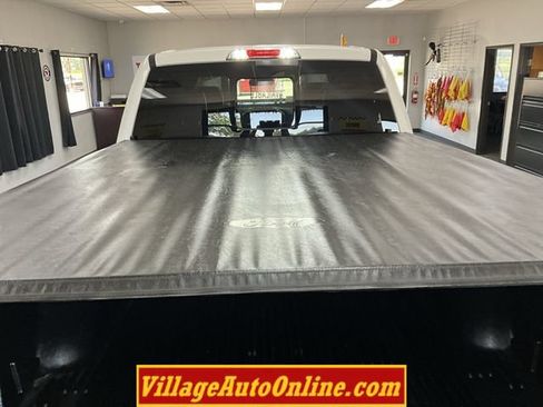 Used 2016 Ford F150 Platinum w/ Equipment Group 701A Luxury AWD/4WD image 33