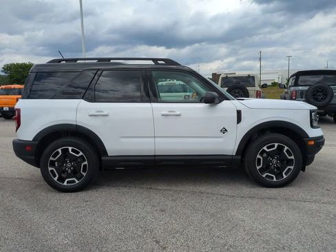 Used 2022 Ford Bronco Sport Outer Banks w/ Tech Package AWD/4WD image 3