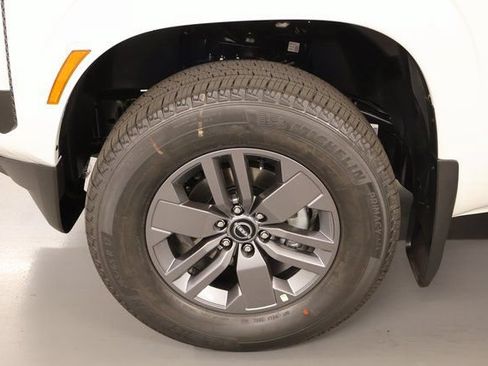 New 2026 Nissan Frontier SV w/ SV Convenience Package AWD/4WD image 8
