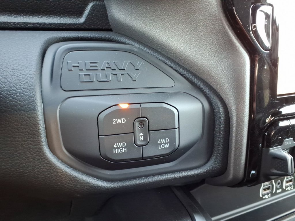 New 2026 RAM 2500 Big Horn AWD/4WD image 16