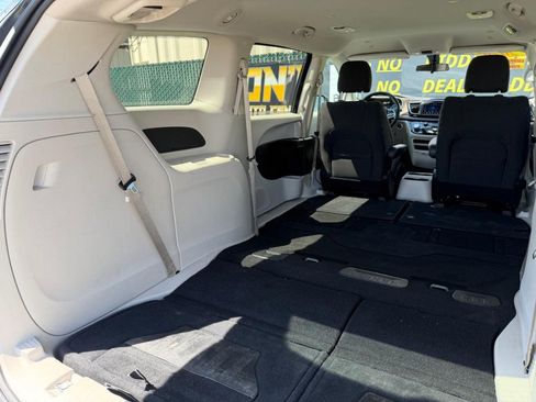 Used 2020 Chrysler Voyager LX FWD image 49