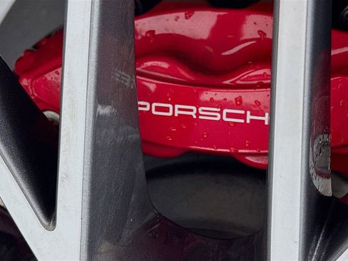 Used 2022 Porsche Cayenne GTS image 11