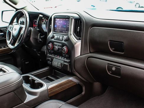 Used 2022 Chevrolet Silverado 1500 LT Trail Boss w/ LT Trail Boss Premium Package image 39