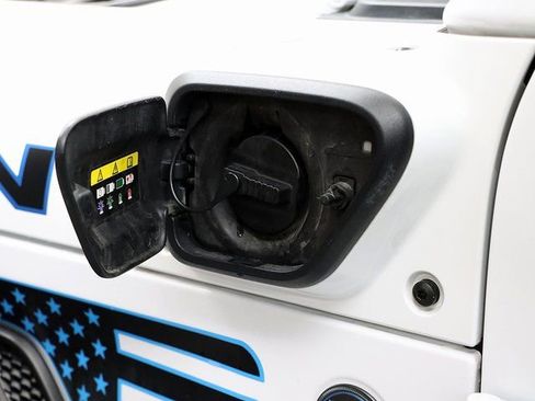 Used 2021 Jeep Wrangler Unlimited Rubicon 4xe w/ Cold Weather Group image 9