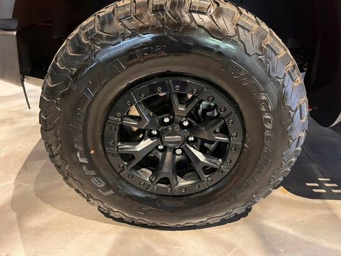 Used 2023 Ford F150 Raptor w/ Raptor 37 Performance Package AWD/4WD image 10