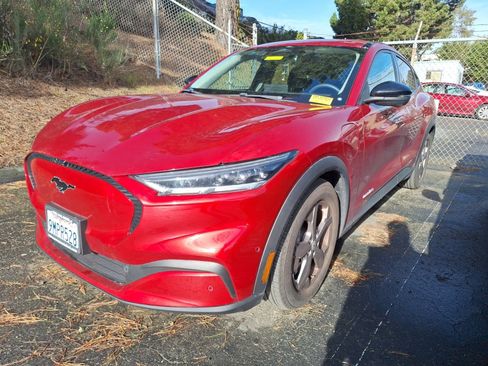 Used 2023 Ford Mustang Mach-E Select w/ Comfort Package Lite image 3