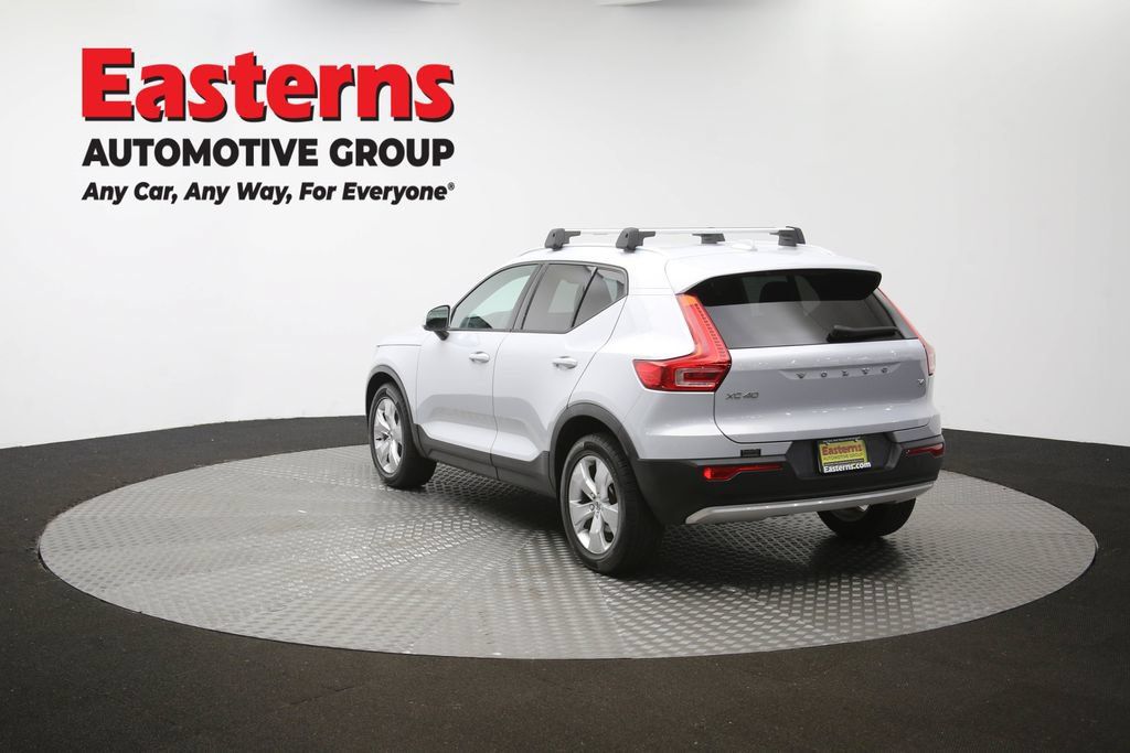 Used 2021 Volvo XC40 T4 Momentum FWD image 65