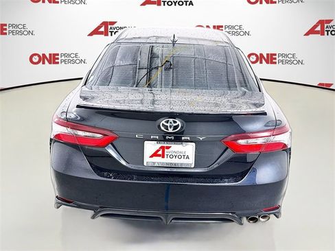 Certified 2021 Toyota Camry SE image 6