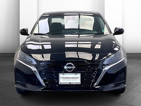 Certified 2024 Nissan Altima 2.5 SV w/ SV Premium Package image 2