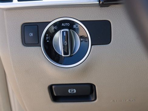 Used 2015 Mercedes-Benz GL 450 4MATIC image 18