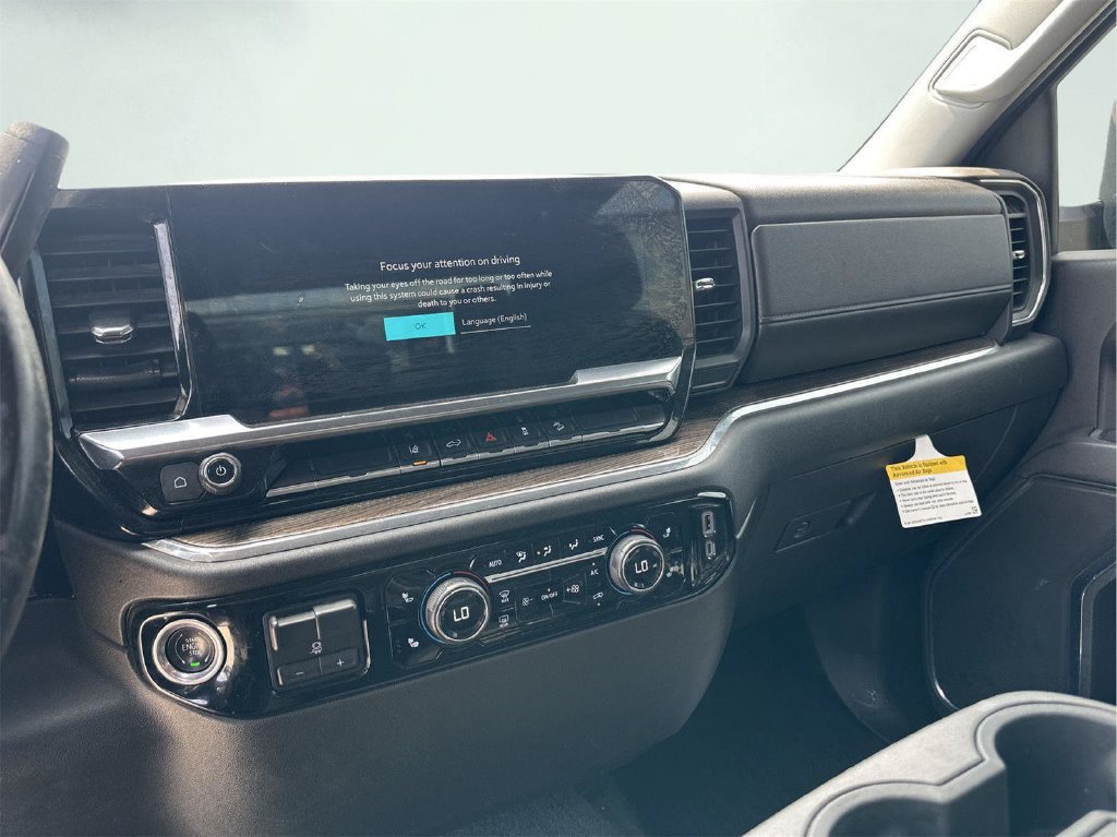 Used 2024 Chevrolet Silverado 2500 LT AWD/4WD image 14