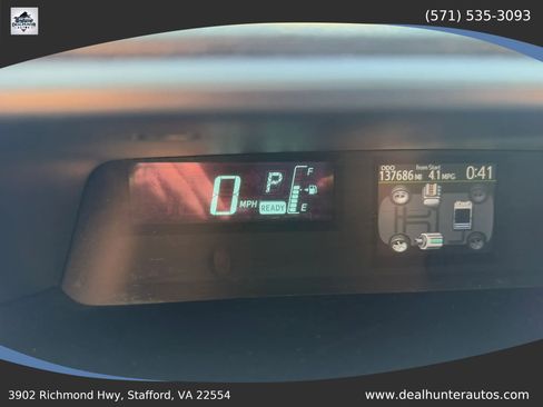 Used 2014 Toyota Prius C Two FWD image 34