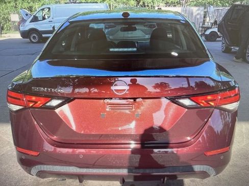 Used 2025 Nissan Sentra SV FWD image 3