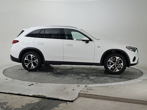 Certified 2025 Mercedes-Benz GLC 350e 4MATIC image 2