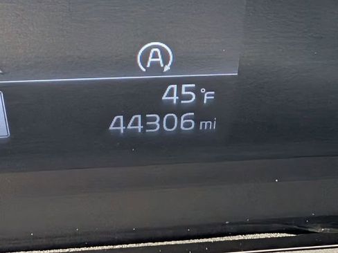 Used 2025 Kia Telluride S image 19