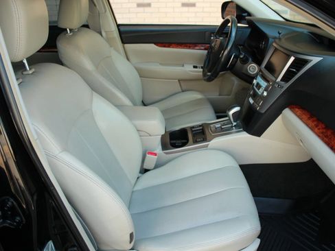 Used 2012 Subaru Legacy 2.5i Limited AWD/4WD image 23