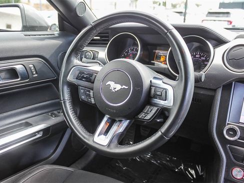 Used 2020 Ford Mustang GT w/ Equipment Group 301A image 19