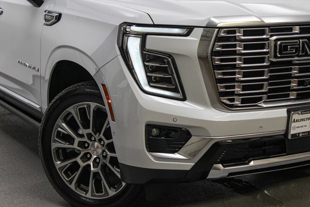 New 2026 GMC Yukon Denali w/ Sun & Power Step Package AWD/4WD image 2