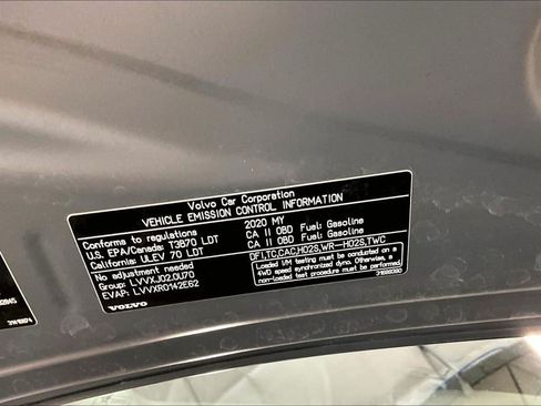 Used 2020 Volvo XC40 T5 Momentum w/ Protection Package AWD/4WD image 31