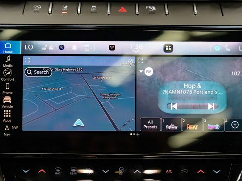 New 2026 Jeep Grand Cherokee Limited w/ Limited Altitude Package AWD/4WD image 14