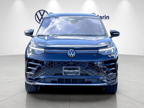 New 2026 Volkswagen Tiguan SEL R-Line AWD/4WD image 8
