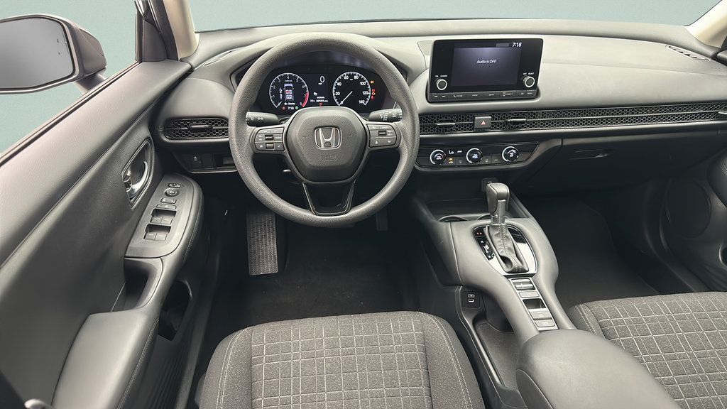 Used 2025 Honda HR-V LX image 10