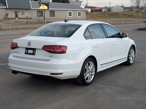 Used 2017 Volkswagen Jetta SEL image 5