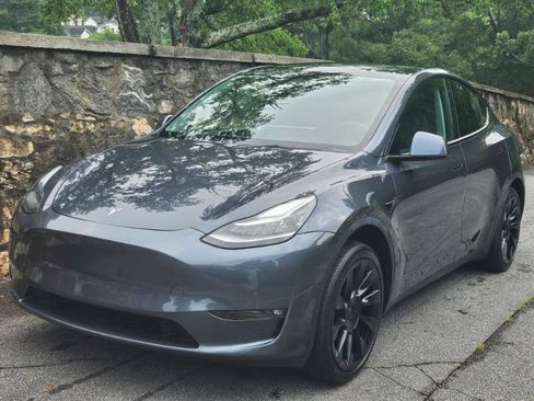 Used 2022 Tesla Model Y Long Range AWD/4WD image 14