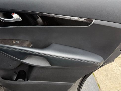 Used 2017 Kia Sorento L image 13