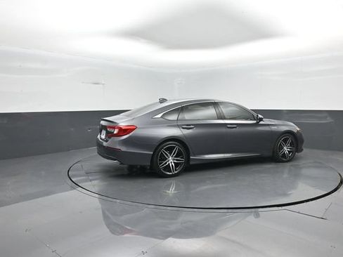 Used 2021 Honda Accord Touring image 8