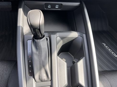 New 2025 Honda Accord SE image 31