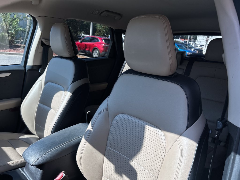 Used 2020 Ford Escape SEL FWD image 9