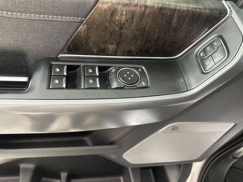 Used 2021 Ford F150 Lariat AWD/4WD image 11