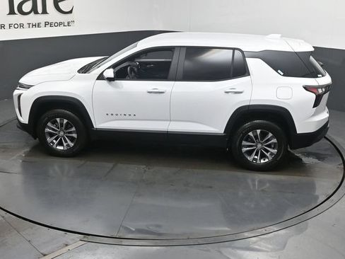 New 2026 Chevrolet Equinox LT w/ Safety and Technology Package FWD image 21
