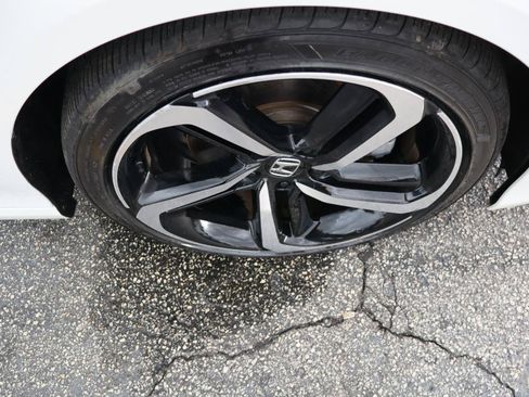 Used 2018 Honda Accord Sport image 34