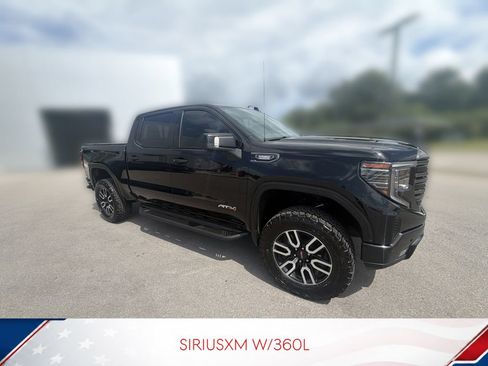 Used 2023 GMC Sierra 1500 AT4 w/ AT4 Premium Package AWD/4WD image 3