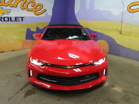 Used 2017 Chevrolet Camaro LT RWD image 3