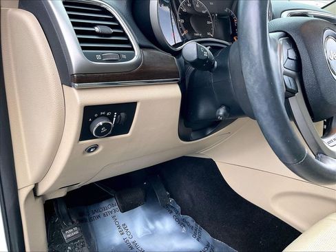 Used 2018 Jeep Grand Cherokee Limited w/ Luxury Group II AWD/4WD image 26