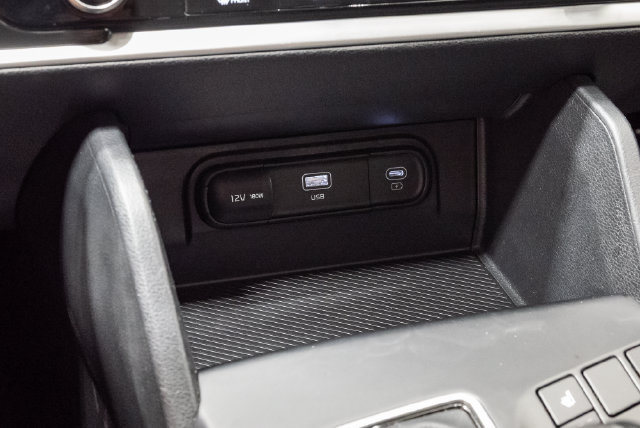 Used 2024 Kia Sportage LX AWD/4WD image 19
