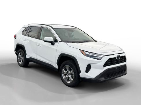 Used 2024 Toyota RAV4 XLE image 7