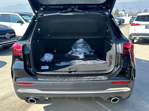 New 2025 Mercedes-Benz GLA 35 AMG 4MATIC image 11