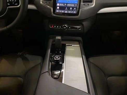Used 2025 Volvo XC90 B5 Core AWD/4WD image 64