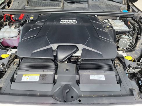 Used 2025 Audi Q7 3.0T Premium w/ Convenience Package image 16