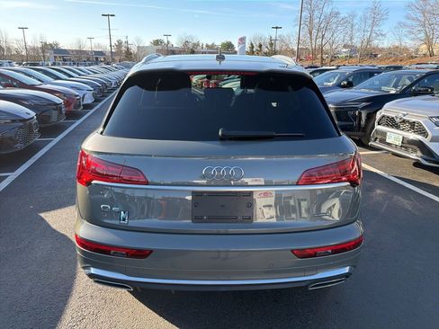 Used 2023 Audi Q5 2.0T Premium w/ Convenience Package image 6