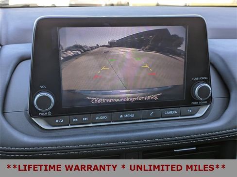 Used 2023 Nissan Rogue SV image 23