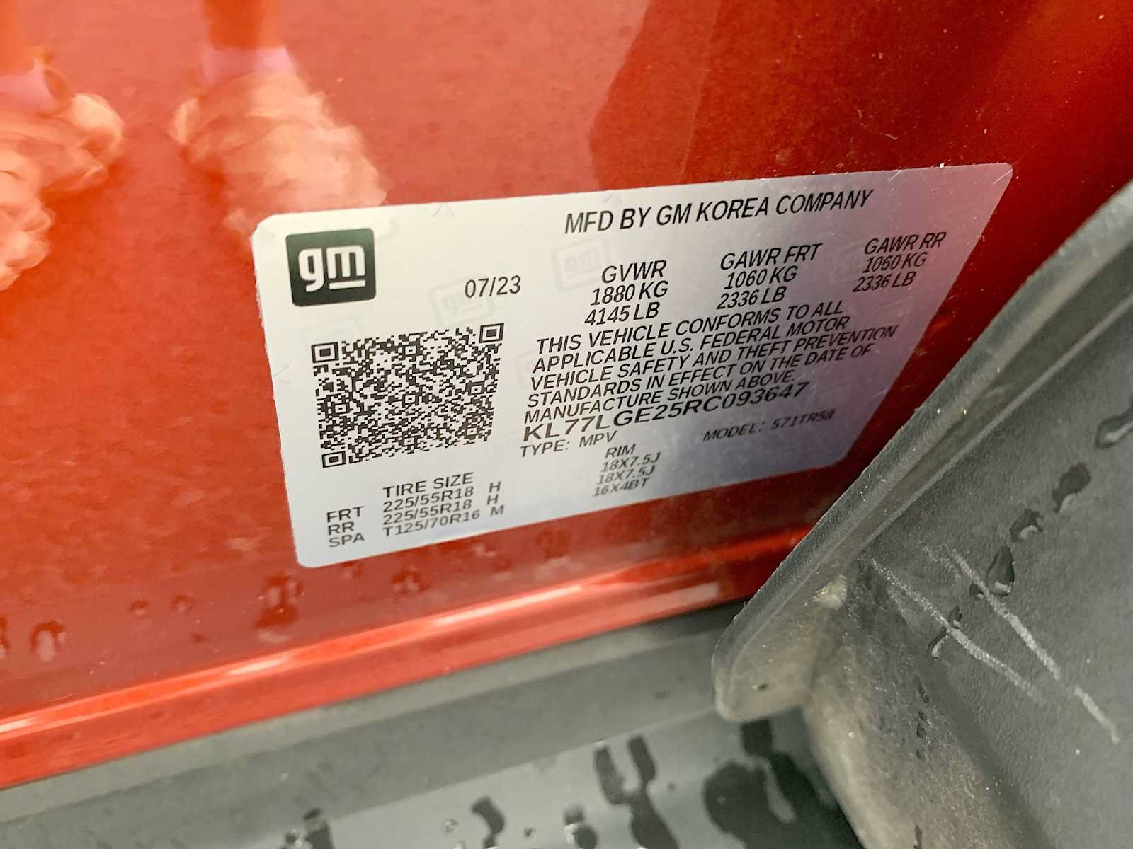 Certified 2024 Chevrolet Trax RS FWD image 30