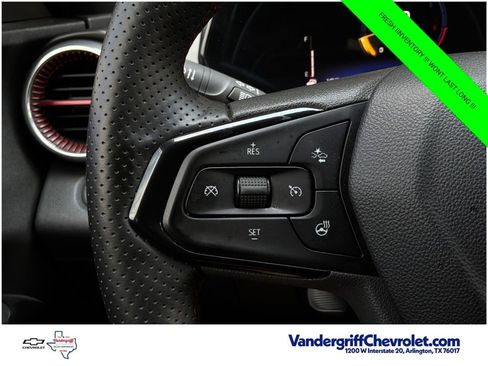Certified 2025 Chevrolet Trax RS w/ Driver Confidence Package FWD image 34